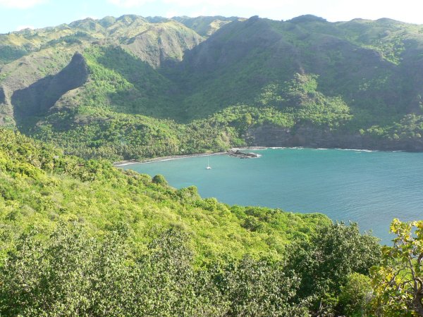 78- Imagine au mouillage a Hanaiapa 